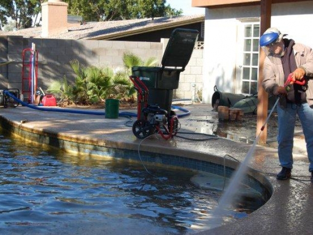 poolduring4